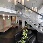 Luxurious Penthouse With Bar At Glasgow Hydro & Secc