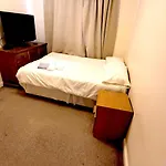 Glasgow Central - Entire House - Free Parking , Free Super Fast Wifi , Private Garden & Parking Security