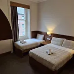 Douglas Hotel