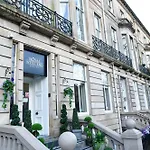 Royal West End Hotel