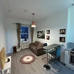 Govan 1 Bedroom
