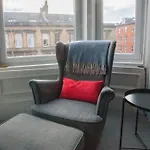 Newly Renovated Flat In Trendy Finnieston