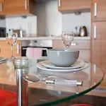 Argyle Apartment