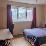 Glasgow Double Room Free Parking