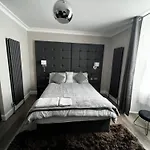 Amani Apartments - Glasgow City Centre