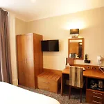 Acorn Hotel