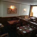 Smiths Hotel
