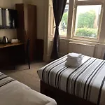 Glasgow House