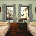 Cairncross House