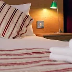 Newton Hotel