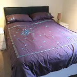 2 Bed City Apartment With Parking