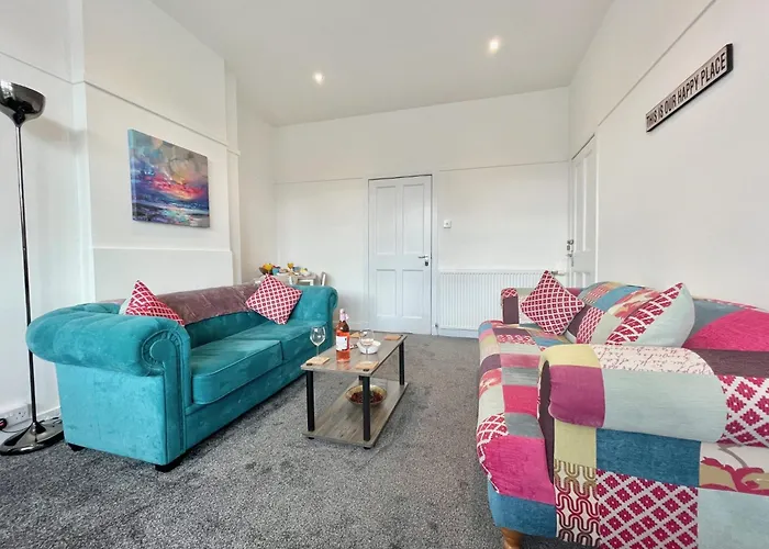 Bella House - 3 Bed House In Glasgow