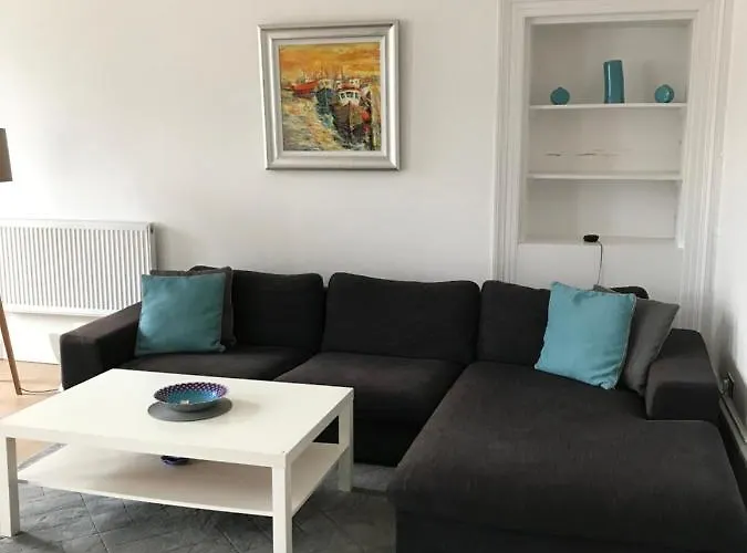 Apex Buccleuch Street Apartment