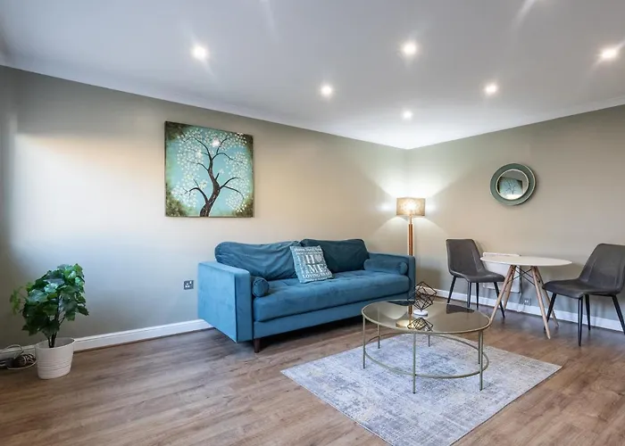 ** Modern Merchant City 1 Bed Apartment With Free Parking **