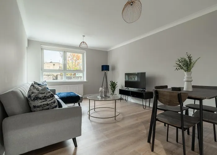 Shaw Apartment
