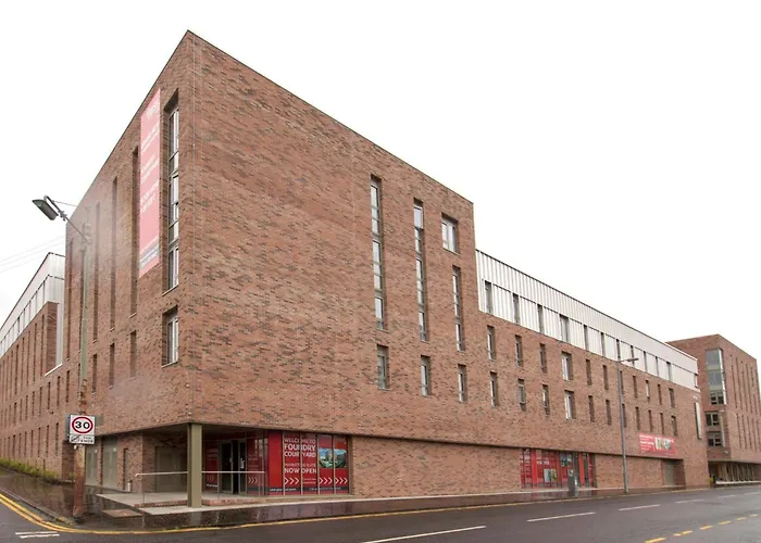 Exclusively For Students Unwind In Glasgow\'S Premier Accommodation At Foundry Courtyard