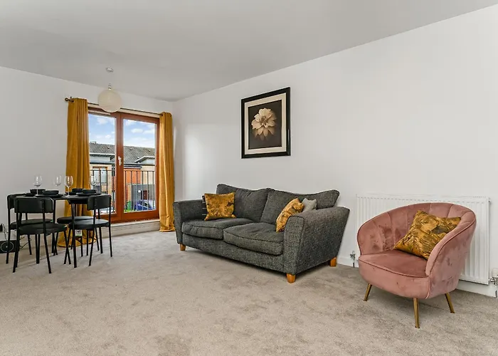 2Bed City Central East End Gem