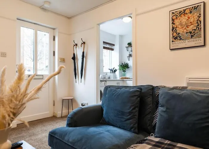 Cosy Finnieston Apt - Private Access & Freeparking