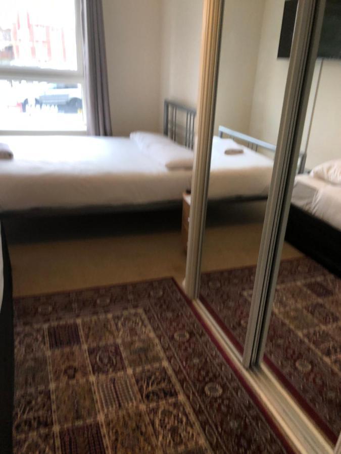 Wallace Budget Glasgow