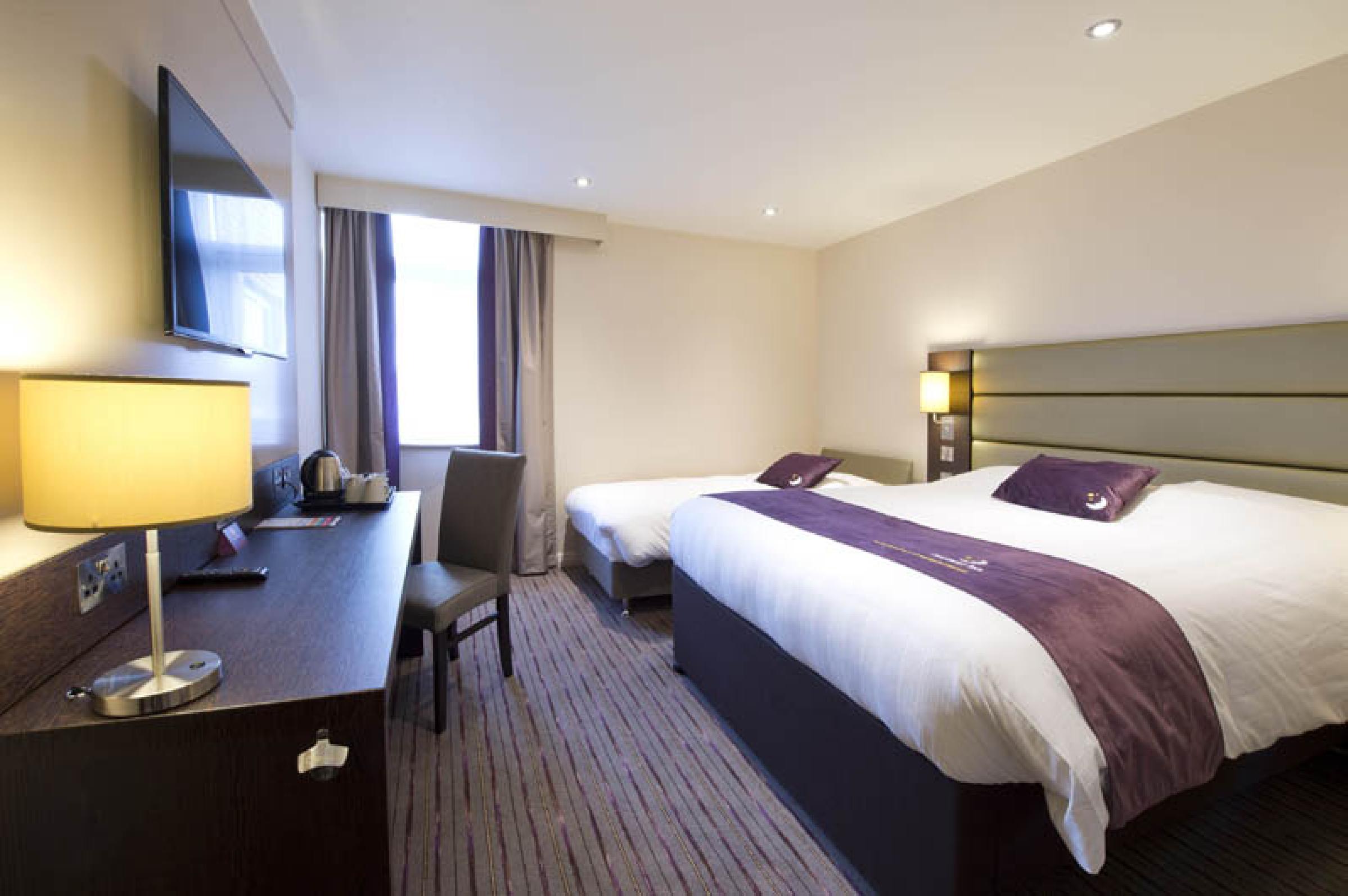 Hotel Premier Braehead 3*