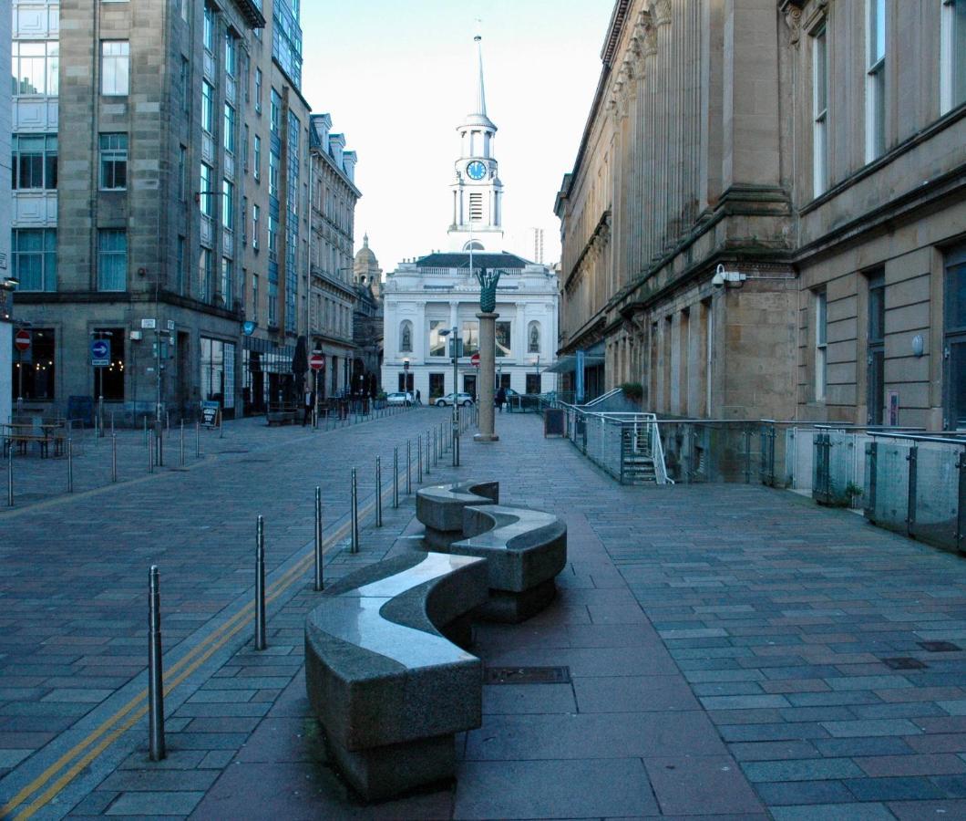 Fabulous Stylish Flat In Merchant & Free Secure Parking Glasgow