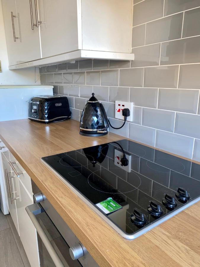 2 Bedroom At Secc Hydro Free Parking Apartment *