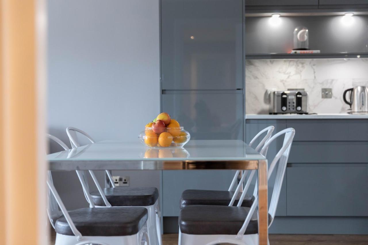 Stunning 2 Bed Merchant With Residents Parking Glasgow