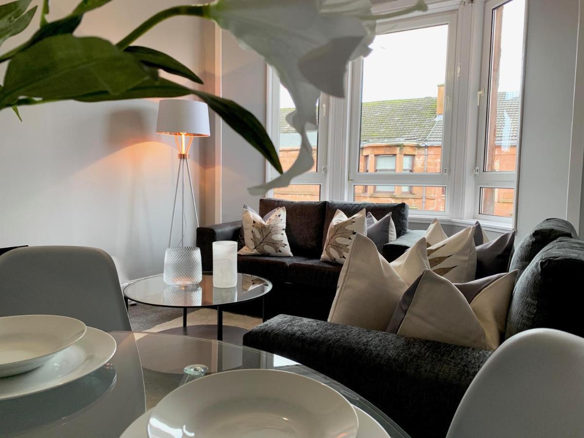 Holiday home Queen Elizabeth Upper Glasgow