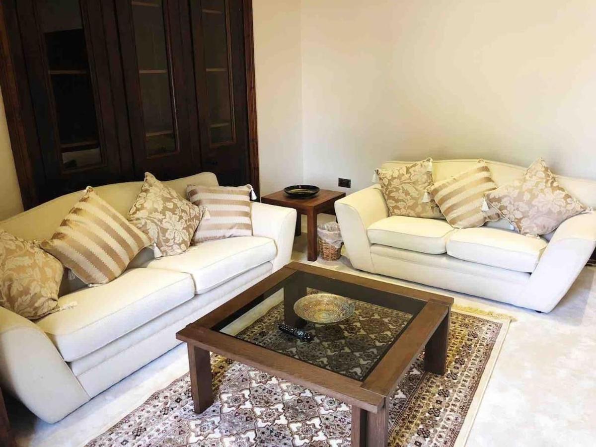 Beautiful 4-bed In *