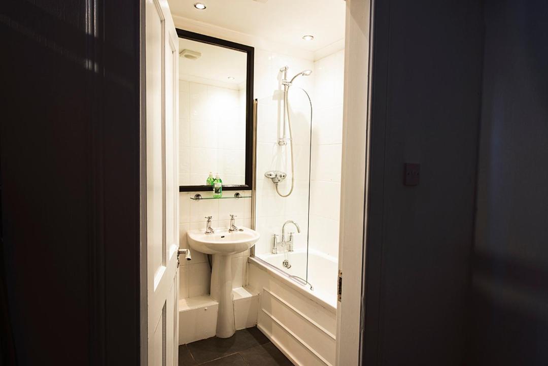 Hotel Safestay Charing Cross 3*