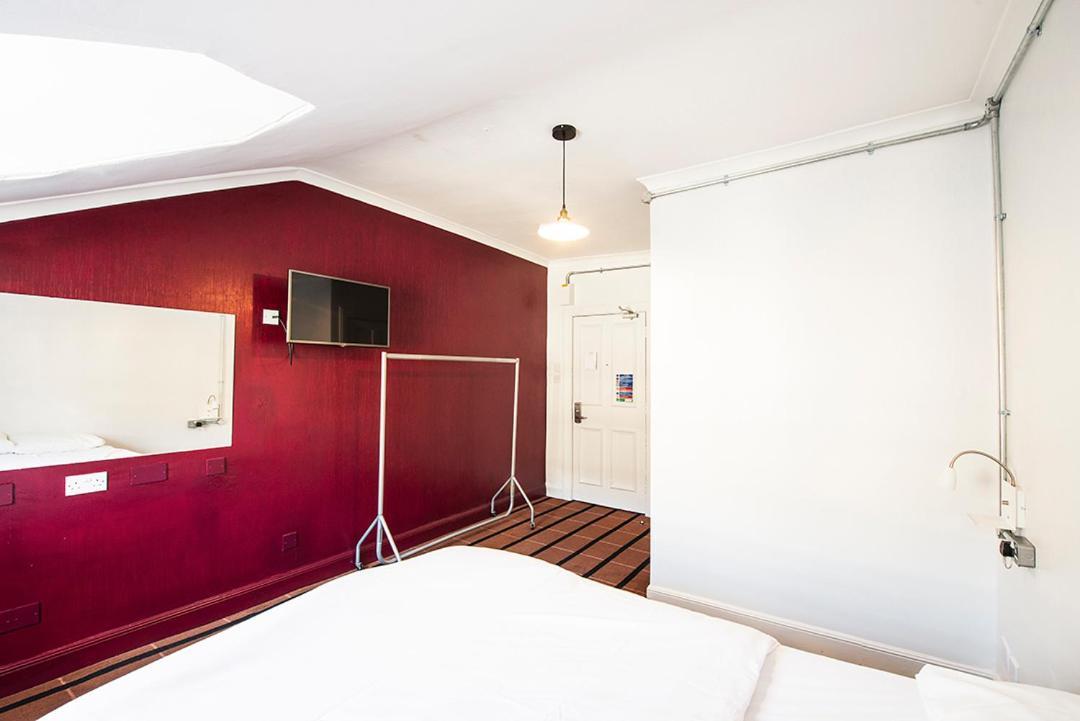 Safestay Charing Cross Hotel 3*