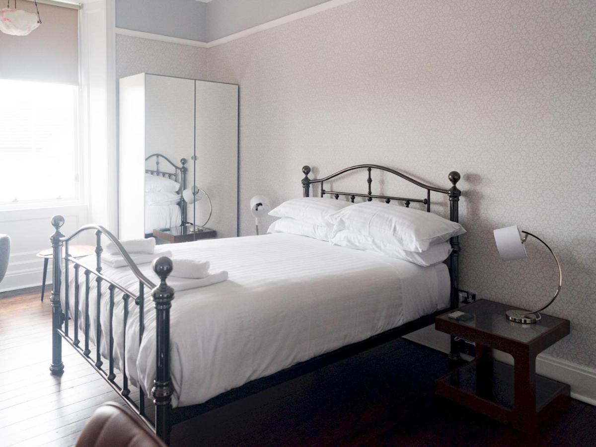 Pass The Keys Beautiful, Traditional 2 Bed Flat W Free Parking