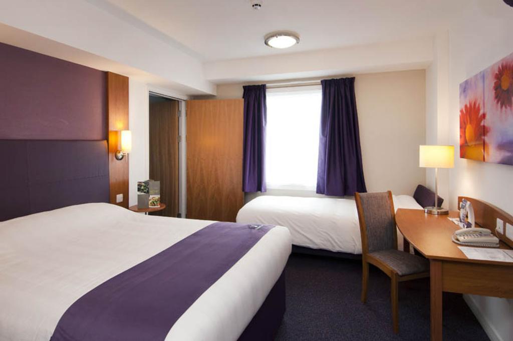 Premier Centre - Argyle Street Hotel