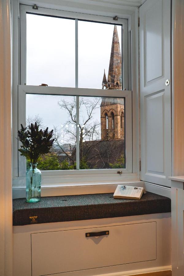 Apartment Loft On The Crescent - 5 Star Scottish Luxury - Prime West End Location *