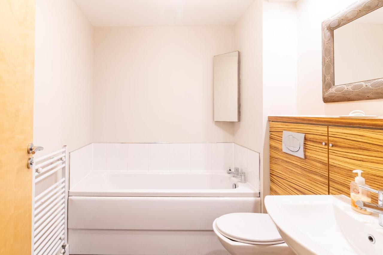Luxury Riverview Centre *