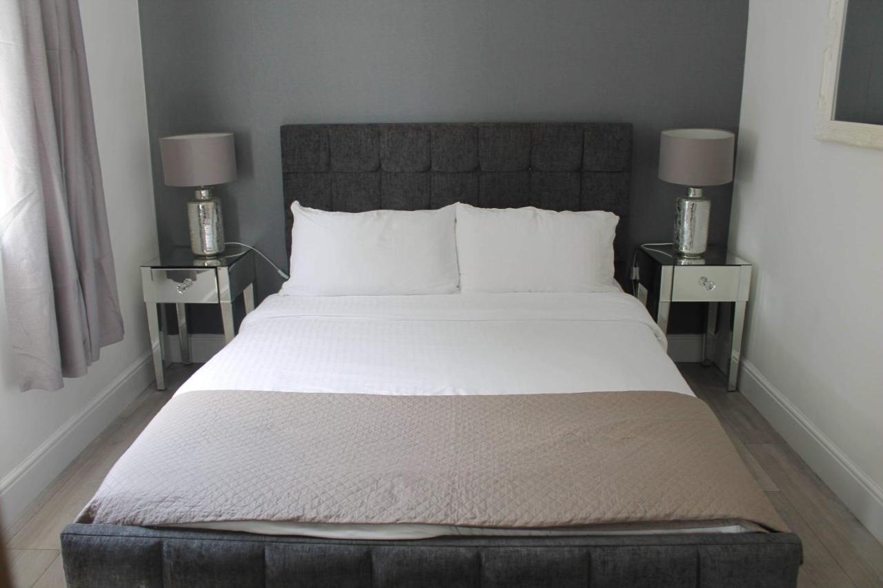 2 Bedroom At Secc Hydro Free Parking Apartment