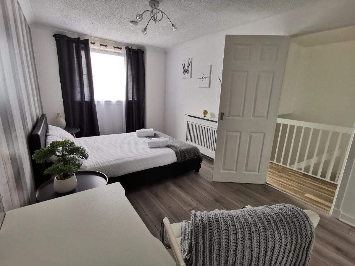 Cozy And Ultramodern Glasgow