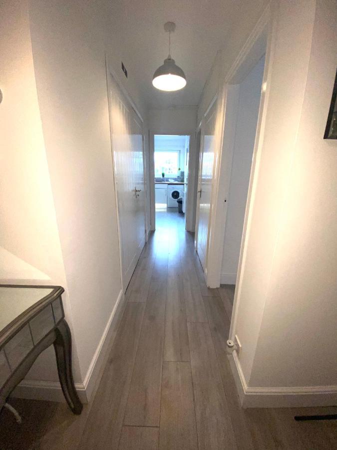 2 Bedroom At Secc Hydro Free Parking Apartment Glasgow