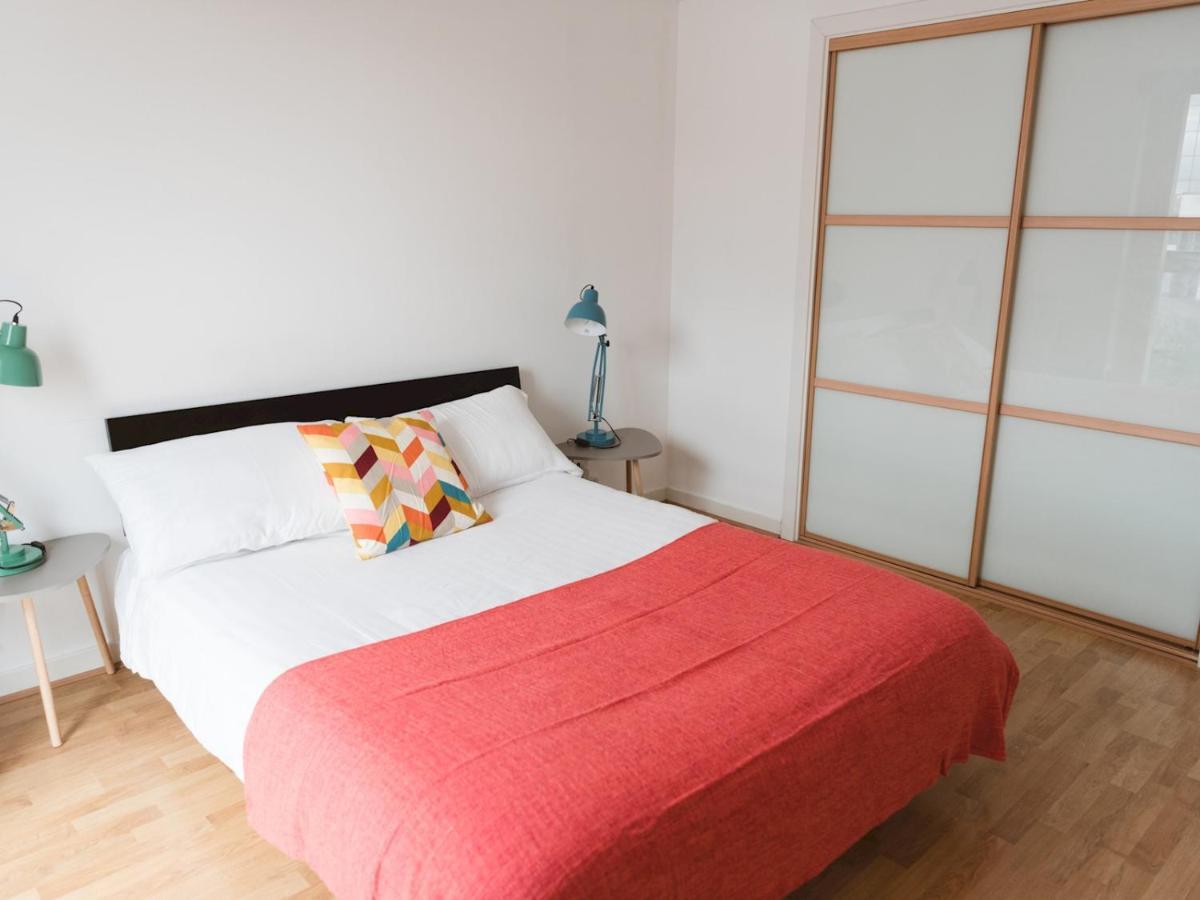 Pass The Keys Lovely 2 Bed With Parking Next To Secc Hydro Apartment Glasgow