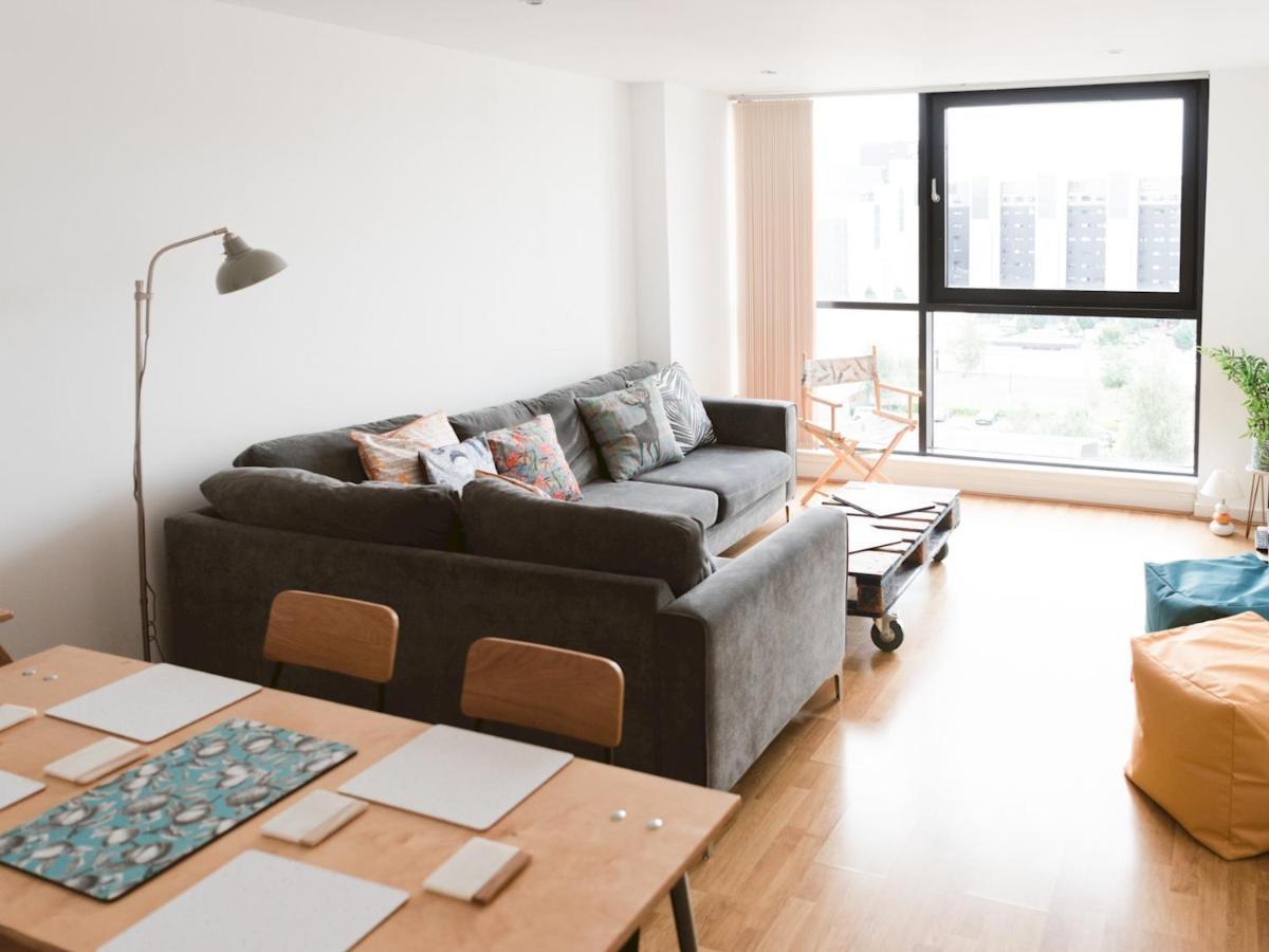 Pass The Keys Lovely 2 Bed With Parking Next To Secc Hydro Apartment Glasgow