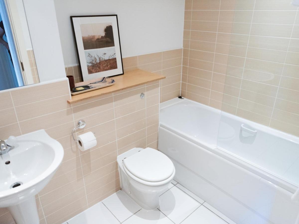 Apartment Pass The Keys Lovely 2 Bed With Parking Next To Secc Hydro