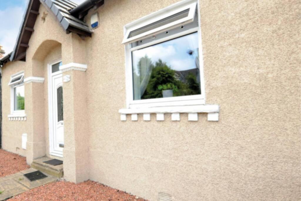 Holiday home Cheerful One Bedroom With Parking Space. Glasgow