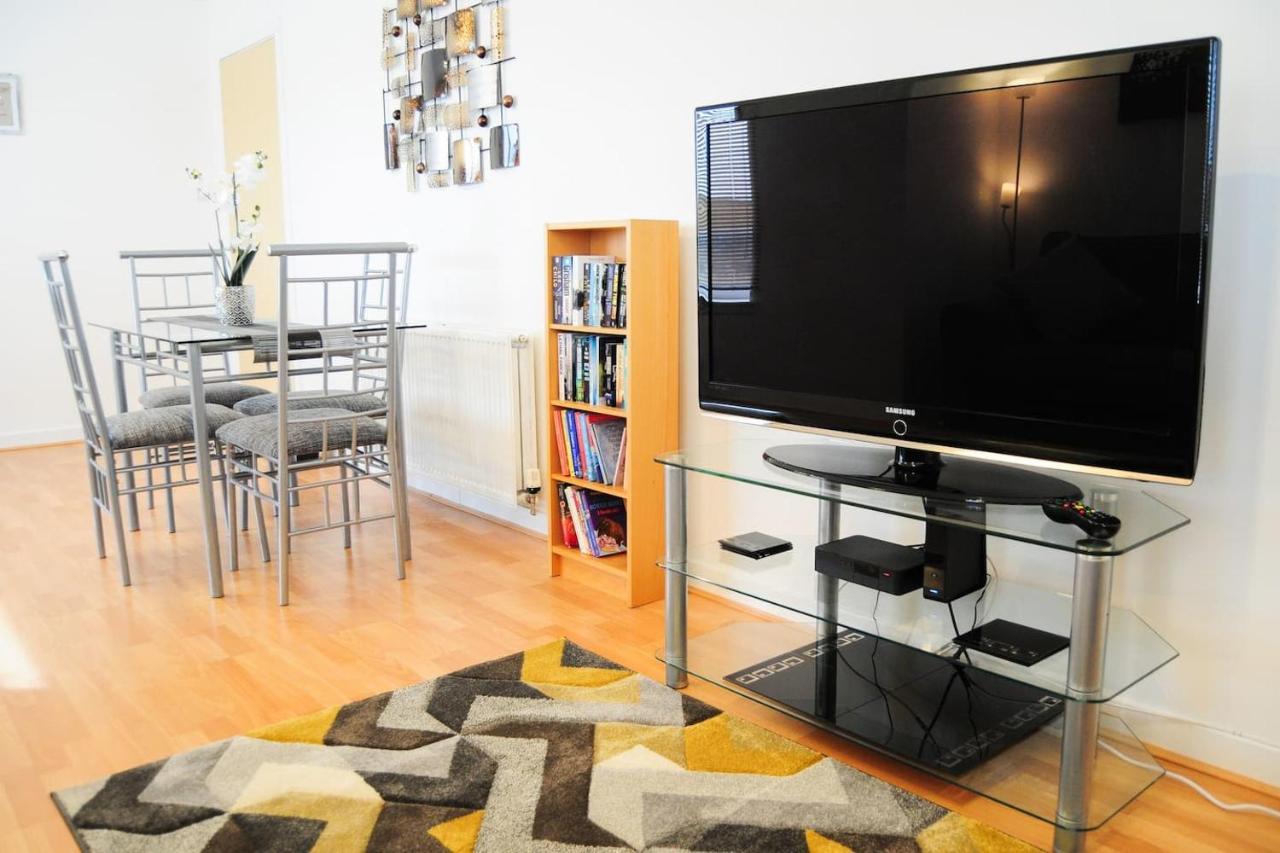 New Family - Private Parking Apartment