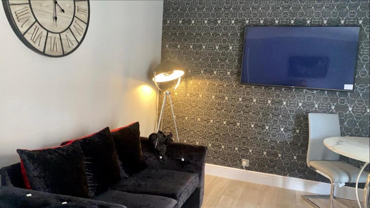 Apartment 2 Bedroom At Secc Hydro Free Parking *