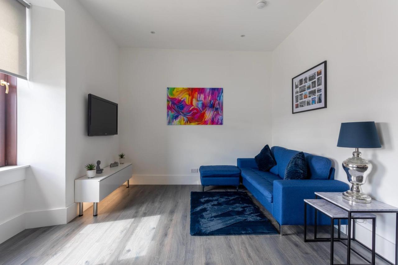 Clydeview Lux Centre