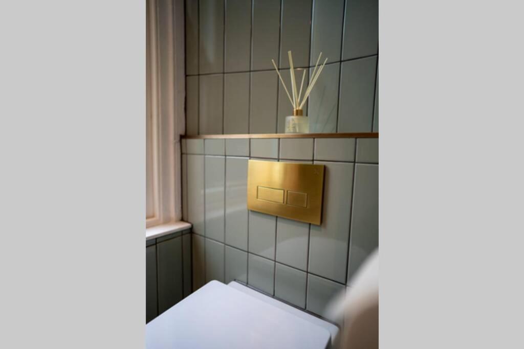 Apartment The West End Retreat - Luxurious - Prime Location