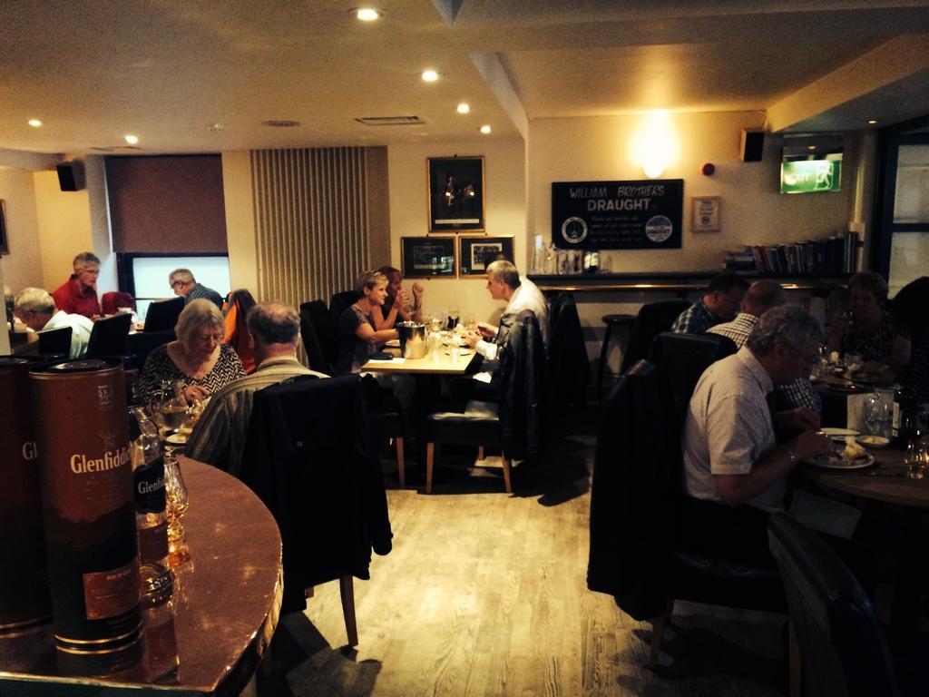 Hotel The Pipers' Tryst Glasgow
