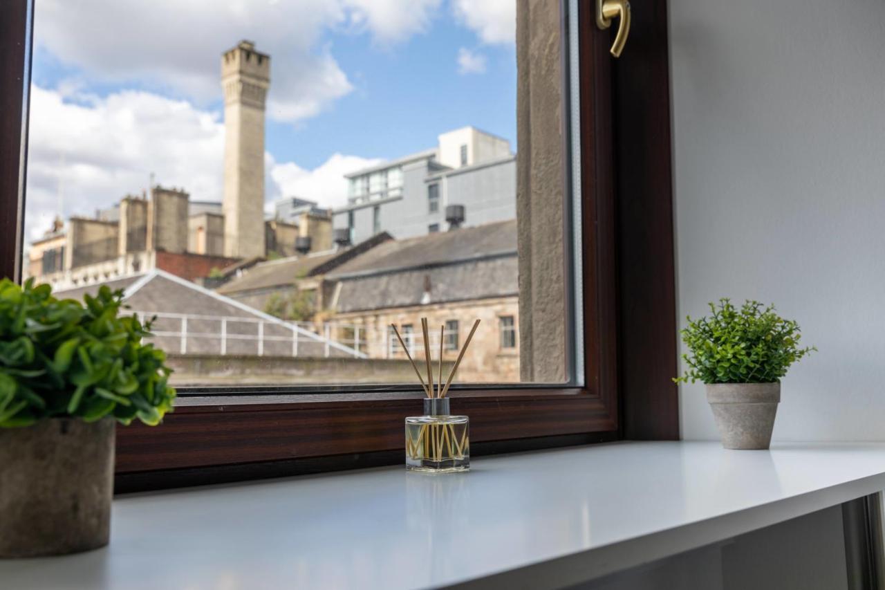 Clydeview Lux Centre