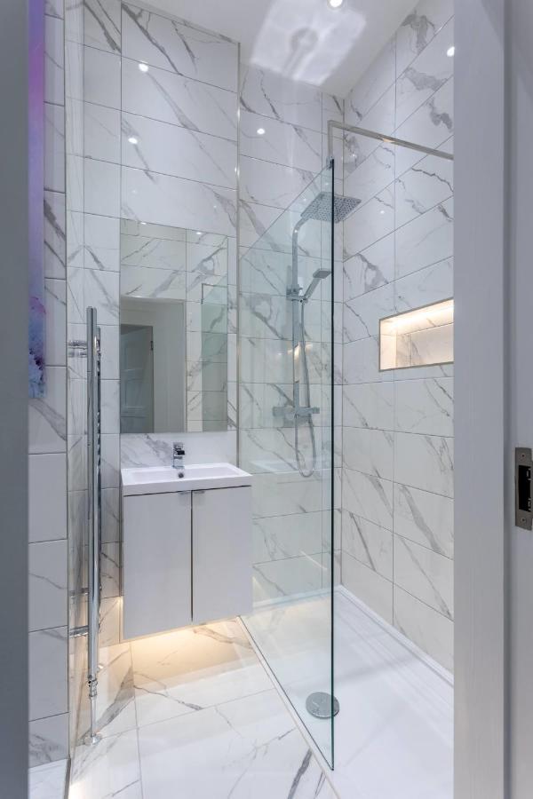 Clydeview Lux Centre Apartment