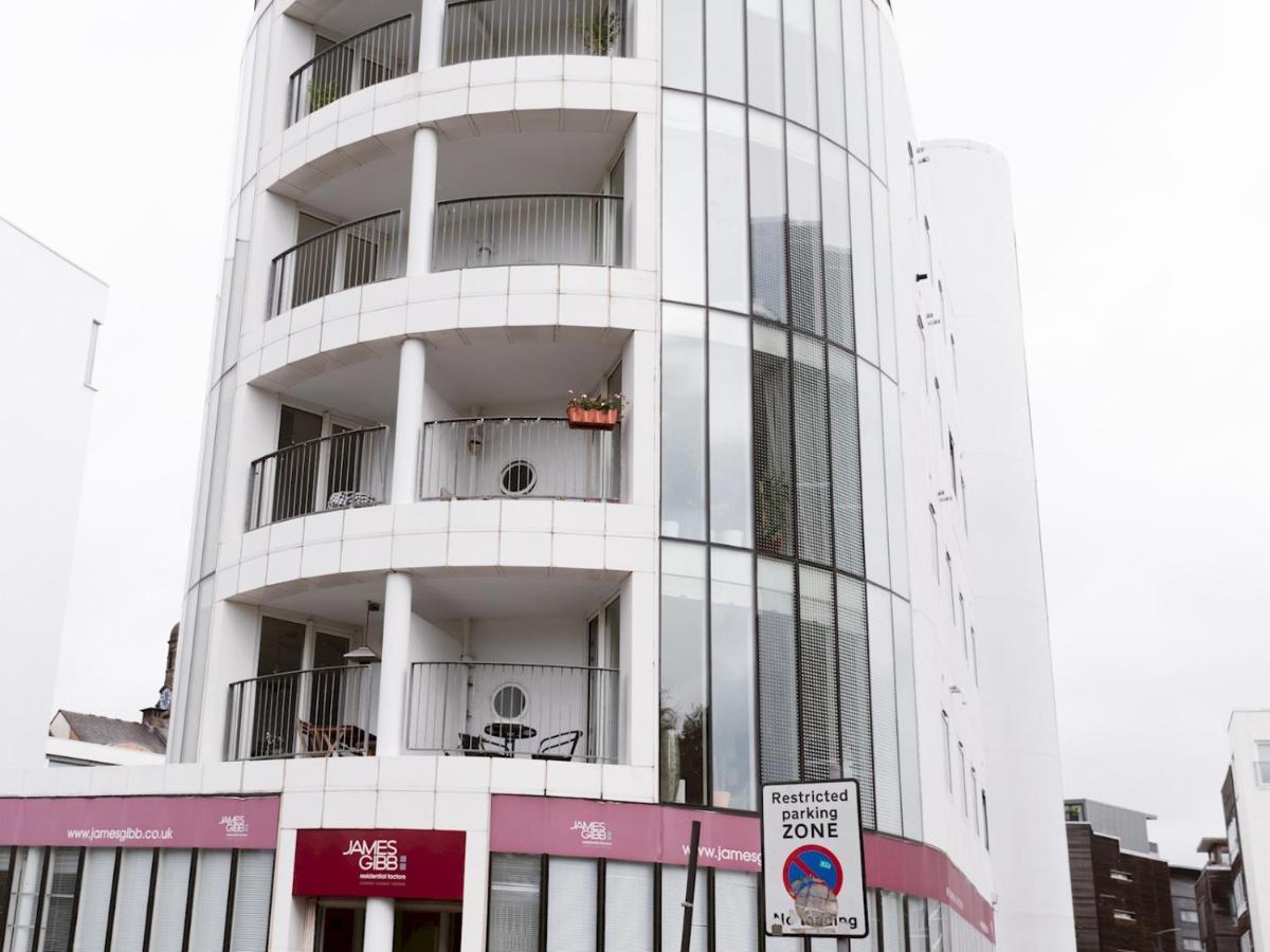 Pass The Keys Stylish 2bed Unit * Glasgow